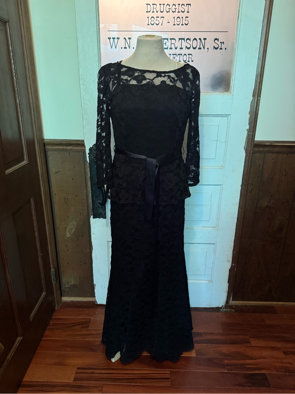 Chetta B Black Long Sleeve Lace Evening Gown
